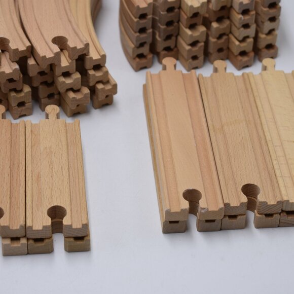 Lot of over 45 TRACK LOT Curves Ramps Straights Ascending Wooden Railway… - Picture 7 of 9